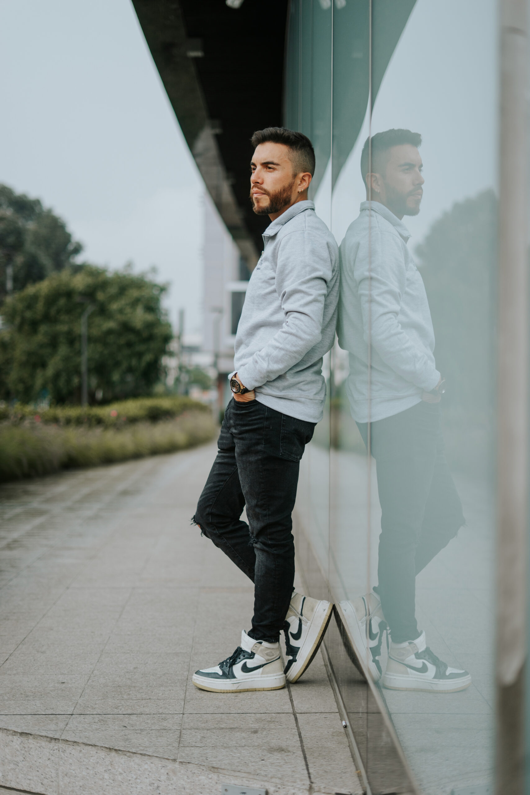 Buzo Zara Gris